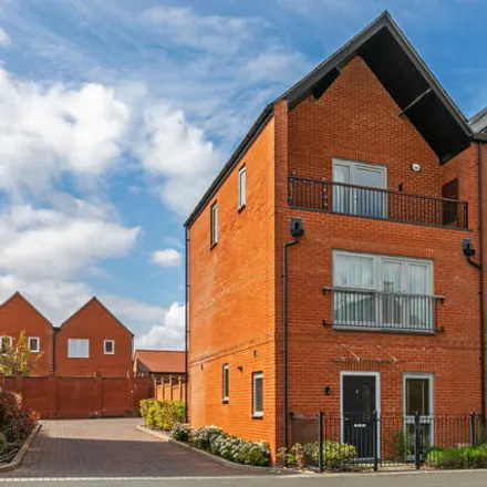 Buy this 3 bed townhouse on Venta Drive in Winchester, Hampshire