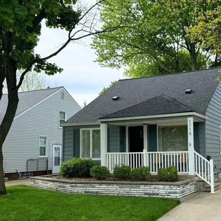 Buy this 3 bed house on 1714 East 4th Street in Royal Oak, MI 48067