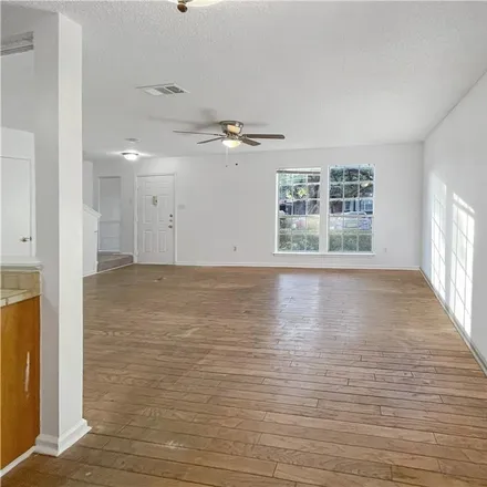 Image 3 - 1015 East Yager Lane, Austin, TX 78753, USA - Condo for sale