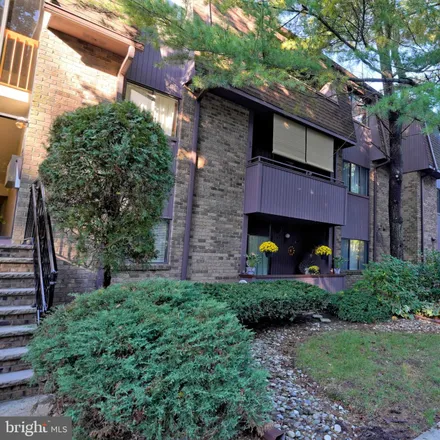 Image 2 - 2317 Old Stone Mill Drive, East Windsor, NJ 08512, USA - Apartment for sale