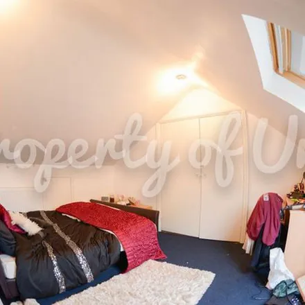 Rent this 5 bed apartment on Ashburnham Avenue in Nottingham, NG7 1QA