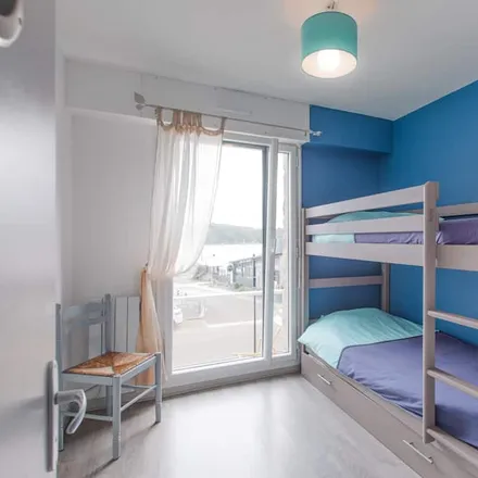Rent this 2 bed apartment on 22740 Lézardrieux