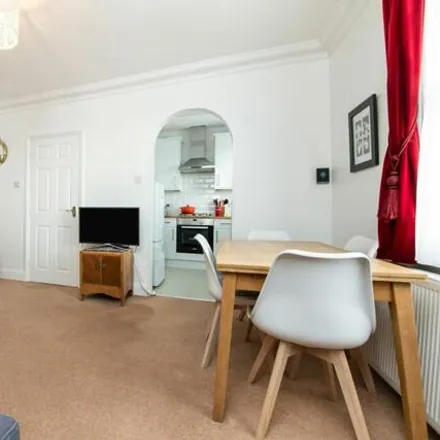 Image 6 - 35 Priory Park Road, London, NW6 7UP, United Kingdom - Apartment for sale