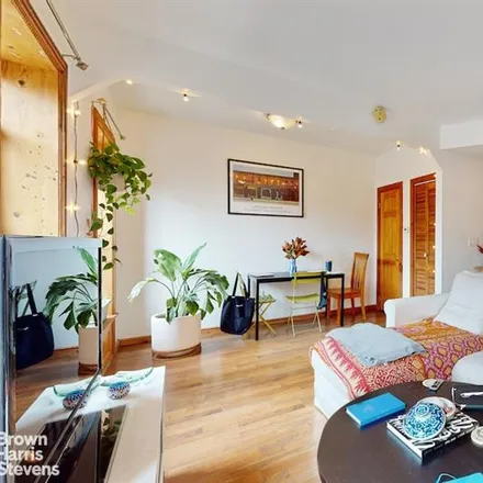 Image 7 - 453 LAFAYETTE AVENUE in Bedford Stuyvesant - Townhouse for sale