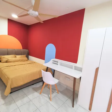 Rent this 5 bed apartment on Jalan Gelugur in Pudu, 55720 Kuala Lumpur
