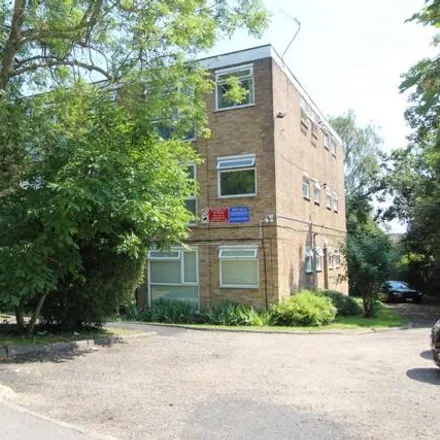 Rent this 1 bed apartment on Sunny Bank in London, SE25 4TL