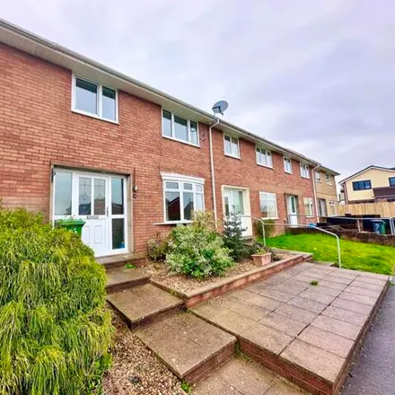 Rent this 3 bed townhouse on Health Centre in Brynhyfryd, Cwmbran