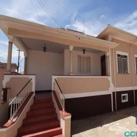 Buy this 8 bed house on Chiquinho Sorvetes in Rua Pedro Moreira da Costa, Centro