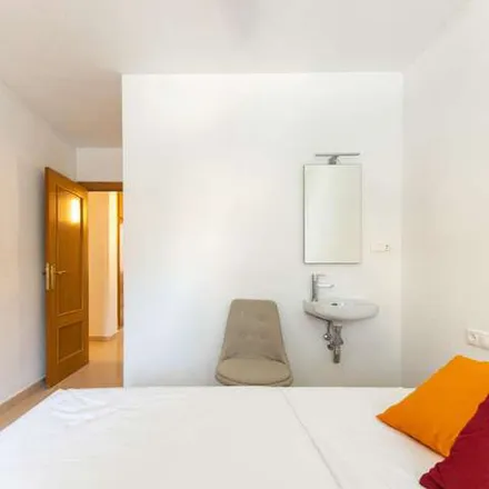 Image 8 - Avinguda del Port, 88, 46023 Valencia, Spain - Apartment for rent