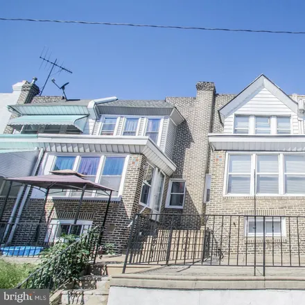 Image 1 - 6503 Guyer Avenue, Philadelphia, PA 19142, USA - Townhouse for sale