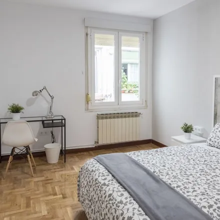 Rent this 8 bed room on Madrid in Iris, Calle del Conde de Romanones