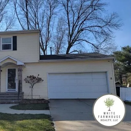 Buy this 4 bed house on 1018 West 3rd Avenue in Wayne, NE 68787