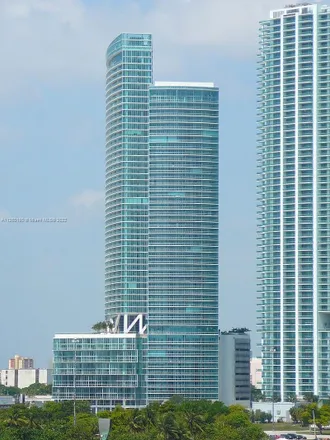 Image 1 - MarinaBlue, Northeast 8th Street, Miami, FL 33132, USA - Condo for rent