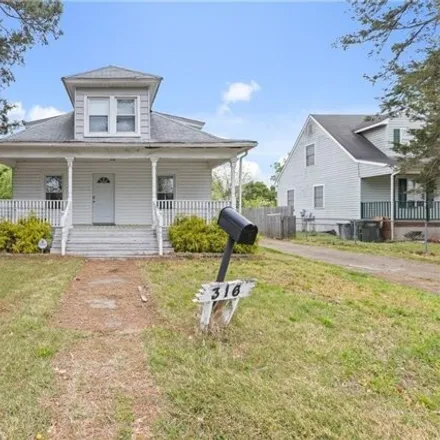 Buy this 4 bed house on 316 Hollywood Avenue in Hampton, VA 23661