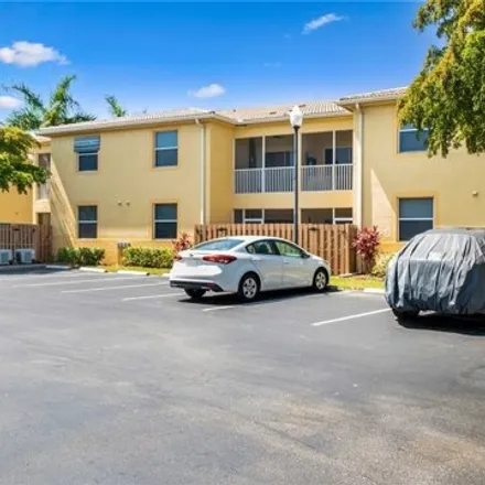 Image 2 - 4219 Bellasol Cir Apt 1724, Fort Myers, Florida, 33916 - Condo for sale