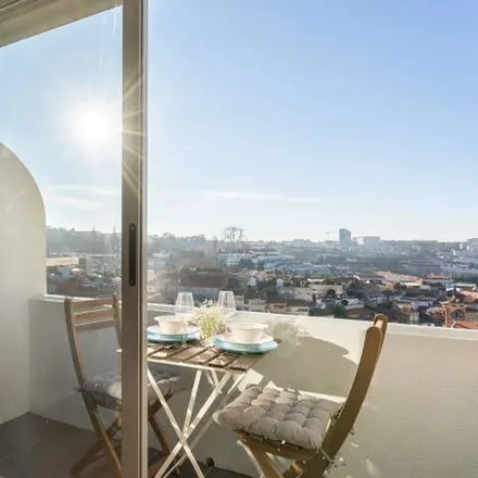 Rent this 2 bed apartment on Avenida da República in 4430-329 Vila Nova de Gaia, Portugal