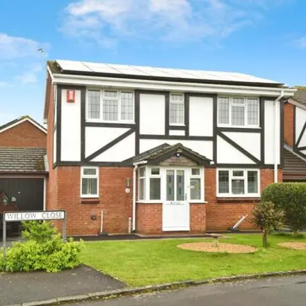 Buy this 4 bed house on Willow Close in Melksham, SN12 6UT