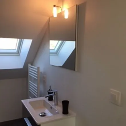 Rent this 2 bed apartment on 3 Rue Jules Ferry in 91310 Linas, France