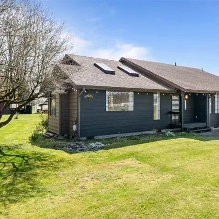 Buy this 3 bed house on 3826 Russell Road in Centralia, WA 98531
