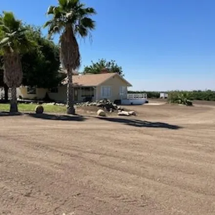 Buy this 3 bed house on 26504 Avenue 82 in Tulare County, CA 93270