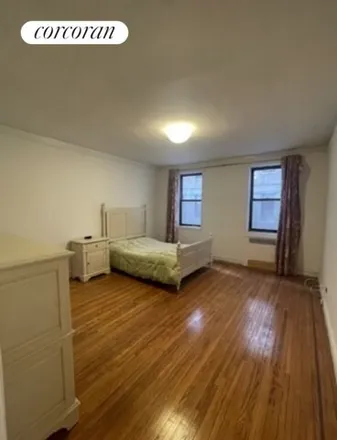 Image 6 - 3250 Coney Island Avenue, New York, NY 11235, USA - Apartment for sale