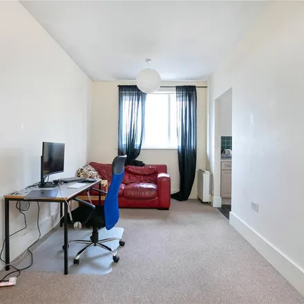 Image 2 - Wyndhams Court, Celandine Drive, De Beauvoir Town, London, E8 3XB, United Kingdom - Apartment for rent