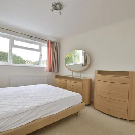 Rent this 3 bed apartment on 2 Larkfields in Oxford, OX3 8NY