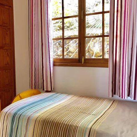 Rent this 2 bed house on El Paso in Santa Cruz de Tenerife, Spain