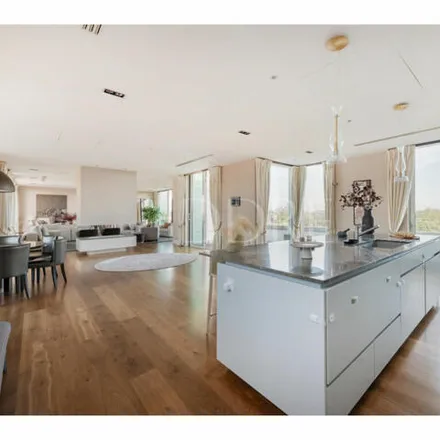 Image 4 - St. James Close, Wells Rise, Primrose Hill, London, NW8 7LX, United Kingdom - House for sale