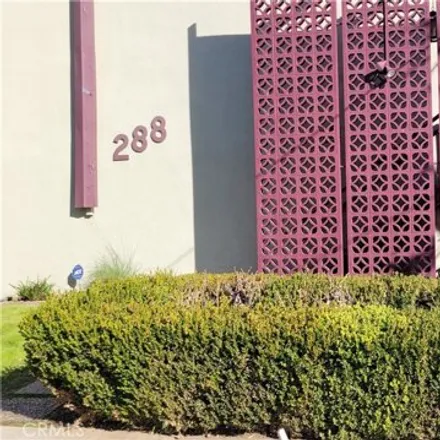 Image 1 - Pasadena Playhouse District, McKinley School, 325 South Oak Knoll Avenue, Pasadena, CA 91101, USA - Condo for sale