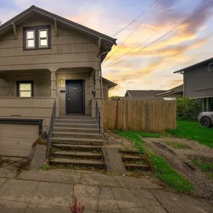 Buy this 3 bed house on 5320 Southeast Woodward Street in Portland, OR 97206