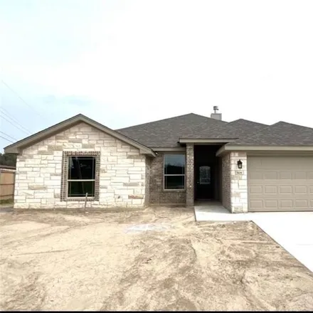 Buy this 4 bed house on 711 Antelope Trail in Gober, Temple