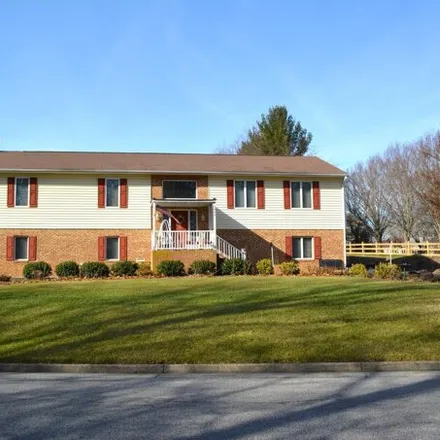Buy this 5 bed house on 2806 Tall Oaks Drive in Chowning Place, Blacksburg