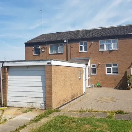 Rent this 3 bed townhouse on 32 Langwood Close in Coventry, CV4 8HF