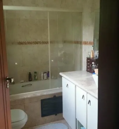 Buy this 3 bed house on Rua José Carlos de Oliveira in Jardim Amélia Duarte Quintal, Paulínia - SP