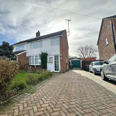 Buy this 3 bed duplex on Norman Road in Barton-le-Clay, MK45 4QD