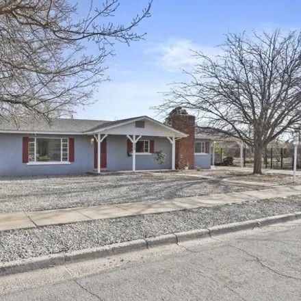 Buy this 4 bed house on 2085 Del Mar Avenue in Las Cruces, NM 88005