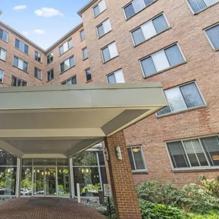 Rent this 1 bed condo on 3000 Spout Run Parkway in Arlington, VA 22201