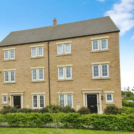 Buy this 5 bed townhouse on Barley Way in Littleport, CB6 1FQ