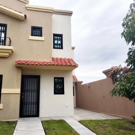 Buy this 4 bed house on Privada Punta Norte in Delegación Felipe Carrillo Puerto, 76116