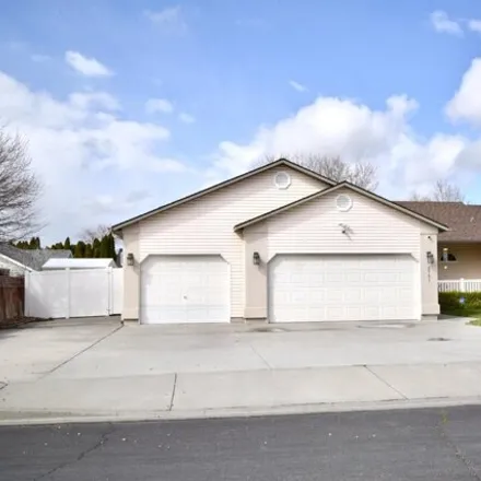 Buy this 3 bed house on 2767 4th Avenue East in Twin Falls, ID 83301