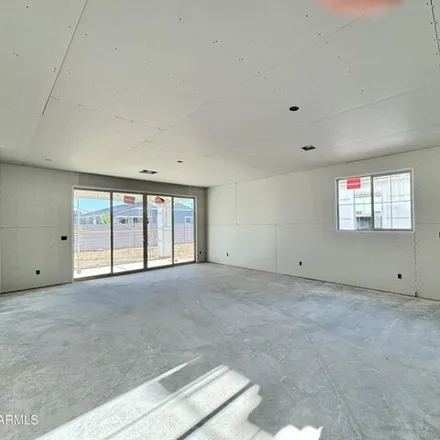 Image 8 - East Roundup Way, Queen Creek, AZ 85240, USA - House for sale
