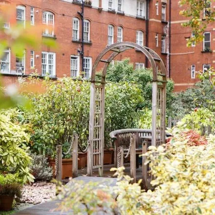 Image 9 - 30 Cartwright Gardens, London, WC1H 9EH, United Kingdom - Apartment for rent