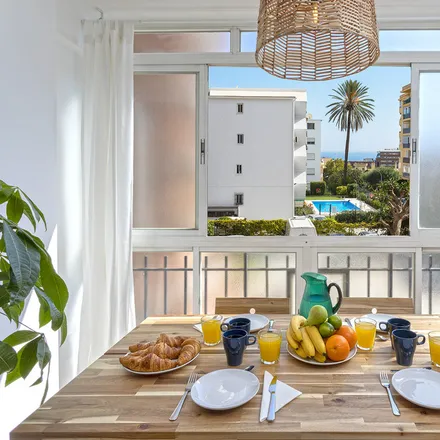 Rent this 3 bed apartment on Calle Dávila Bertoli in 29620 Torremolinos, Spain