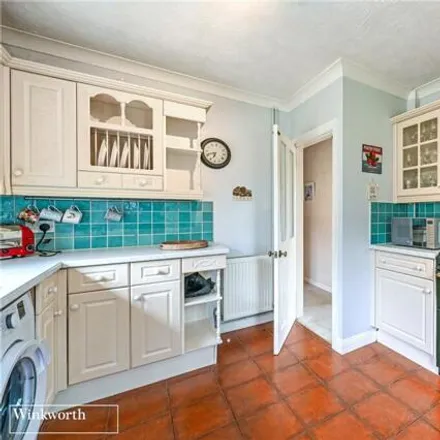 Image 4 - 72 Sea Lane, Ferring, BN12 5EP, United Kingdom - House for sale