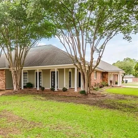 Buy this 5 bed house on 5124 Hunters Grove Lane in Alexandria, LA 71303