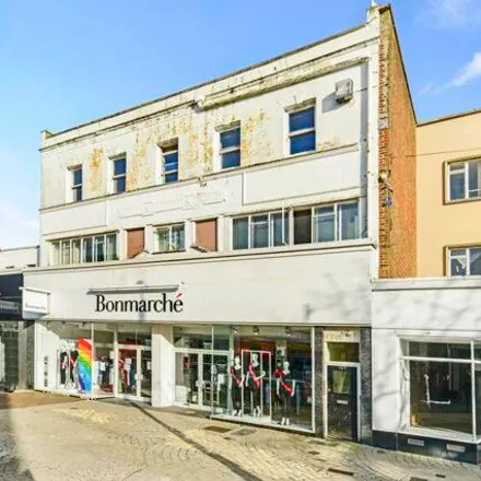 Image 2 - Thomson, High Street, Poole, BH15 1AN, United Kingdom - Apartment for sale