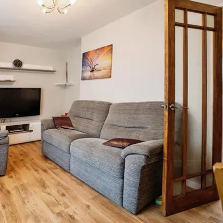 Buy this 2 bed apartment on 27 Meeting House Lane in London, SE15 2UN