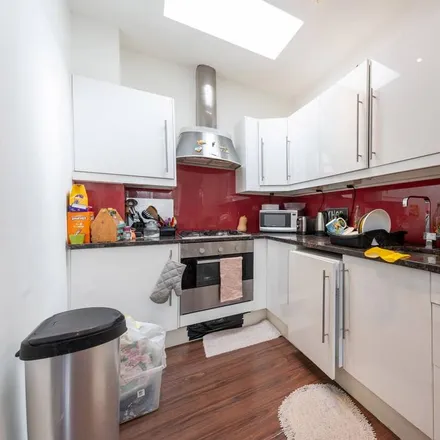 Image 2 - 127 Southfield Road, London, W4 5LB, United Kingdom - Apartment for rent