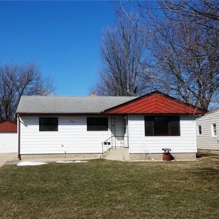 Buy this 3 bed house on 2952 Queen Avenue in Slayton, Murray County